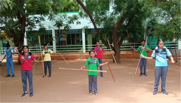 SILAMBAM 4